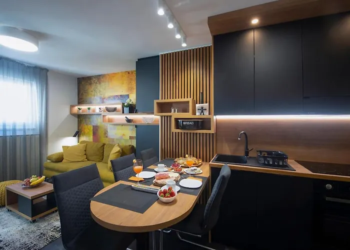 E&t - Luksuzni U Uvali Jazine,