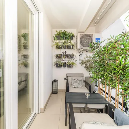 Apartament E&t Urban Luxury Apartment, Jazine Bay - *