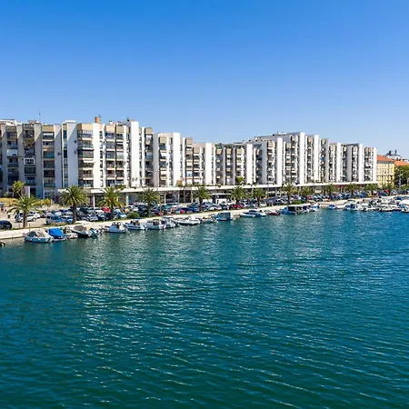 Apartman E&t Urban Luxury Apartment, Jazine Bay - *